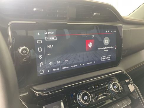 Used 2025 GMC Sierra 1500 AT4 w/ Technology Package image 13