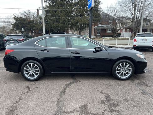 Used 2018 Acura TLX image 8