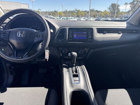 Certified 2022 Honda HR-V LX image 14