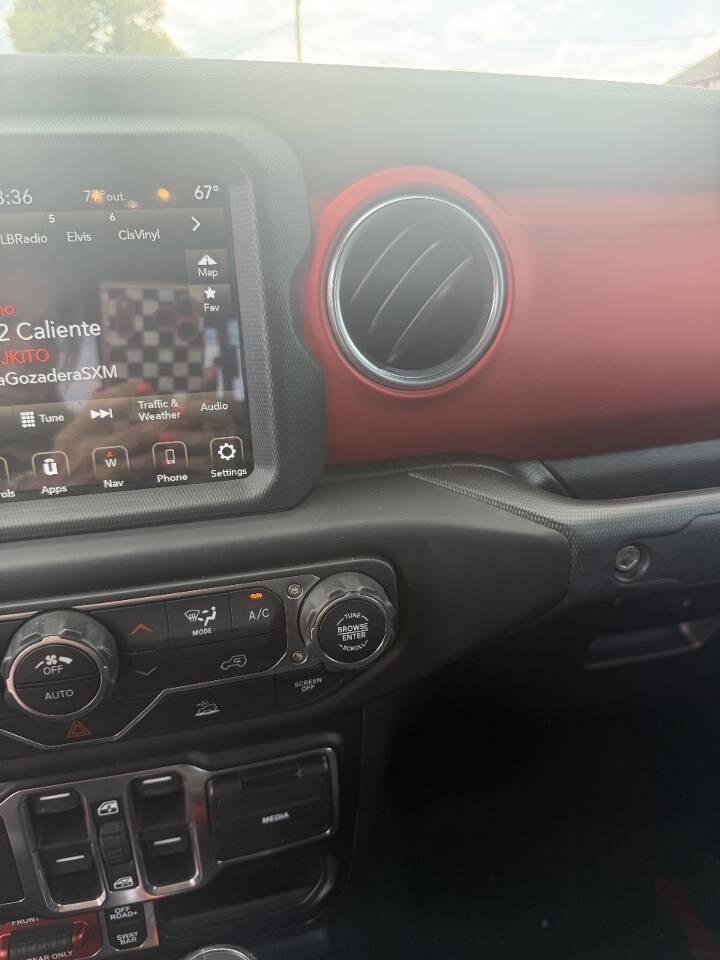Used 2020 Jeep Gladiator Rubicon AWD/4WD image 16