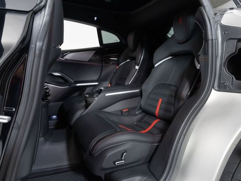 Used 2024 Ferrari Purosangue image 43