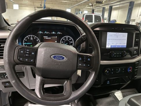 Used 2021 Ford F150 XL w/ Trailer Tow Package image 11