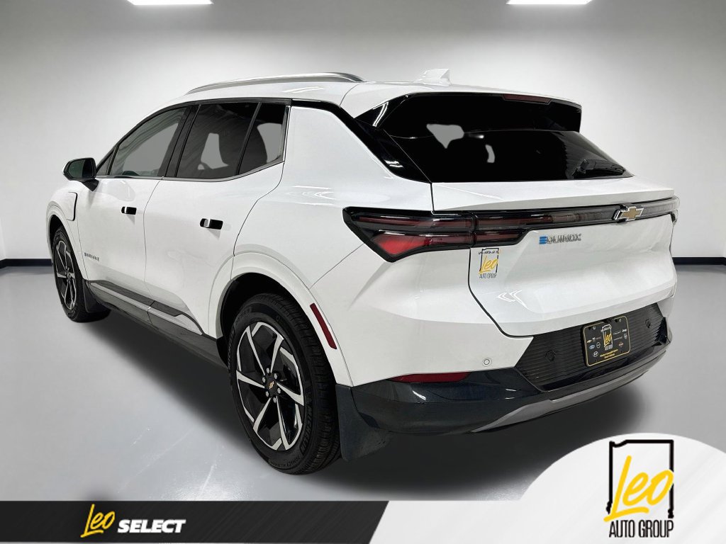 Used 2024 Chevrolet Equinox EV LT w/ LPO, Interior Storage Package FWD image 9