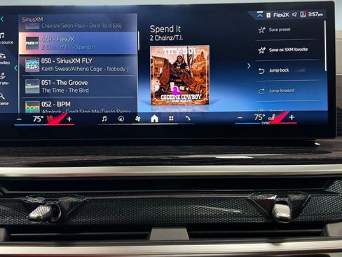 Certified 2025 BMW X7 M60i image 23