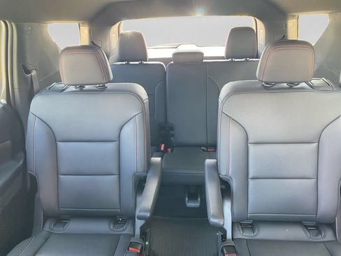 New 2026 Chevrolet Traverse Z71 w/ Driver Confidence Package AWD/4WD image 36