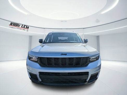 New 2025 Jeep Grand Cherokee L Laredo RWD image 7
