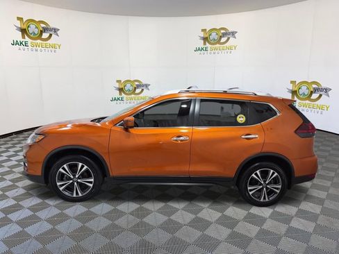 Used 2020 Nissan Rogue SV w/ Sun & Sound Touring Package AWD/4WD image 6