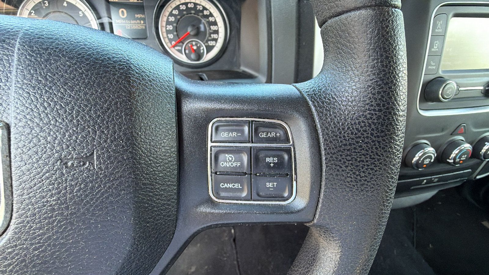 Used 2019 RAM 1500 Classic SLT RWD image 28