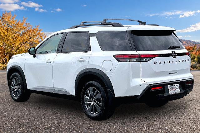 New 2026 Nissan Pathfinder SV w/ Cargo Package FWD image 3