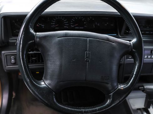 Used 1994 Oldsmobile Cutlass Supreme S image 14