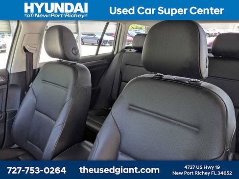 Used 2017 Volkswagen Golf Alltrack SE AWD/4WD image 7