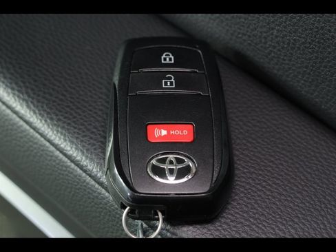 Used 2025 Toyota Tacoma TRD Off-Road AWD/4WD image 13