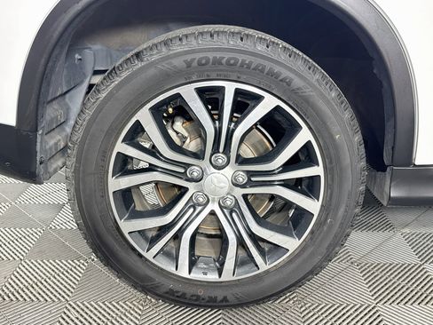 Used 2019 Mitsubishi Outlander Sport ES FWD image 54