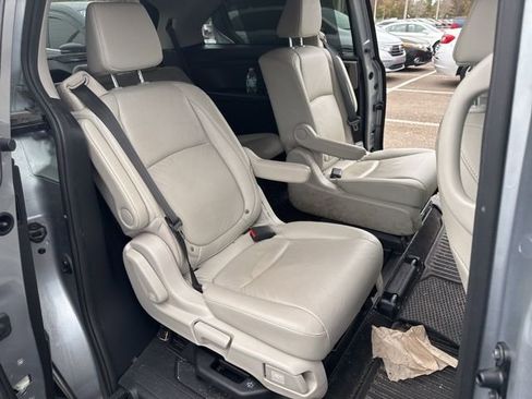 Used 2025 Honda Odyssey EX-L image 6