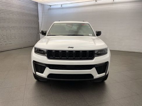 New 2026 Jeep Grand Cherokee Limited image 6