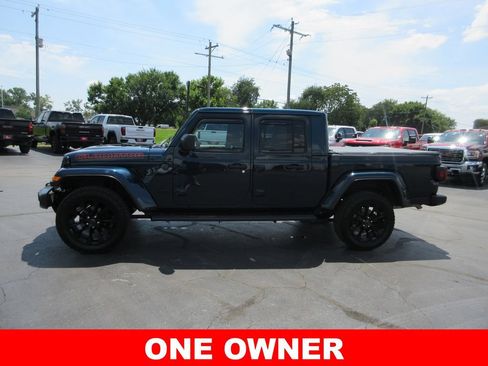 Used 2025 Jeep Gladiator Sport AWD/4WD image 11