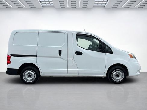 Used 2020 Nissan NV200 S w/ Back Door Glass Package image 3