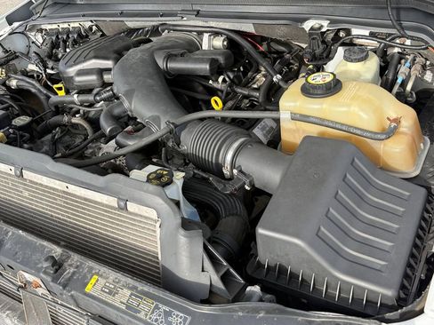 Used 2008 Ford F350 4x4 Crew Cab DRW Super Duty image 12