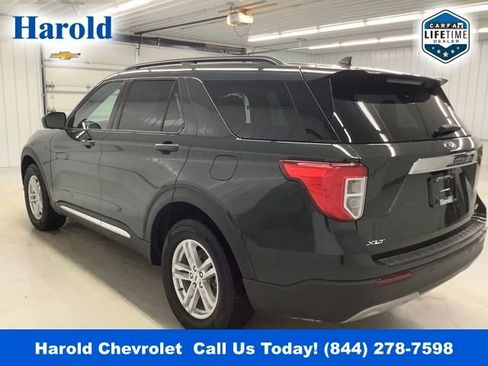 Used 2022 Ford Explorer XLT w/ Equipment Group 202A image 4