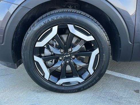 Used 2025 Kia Telluride S FWD image 7