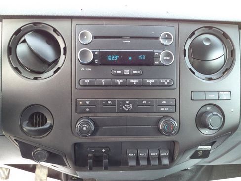 Used 2016 Ford F350 XL w/ Power Equipment Group image 19