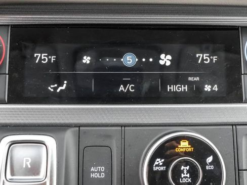 Used 2024 Hyundai Palisade Calligraphy image 25