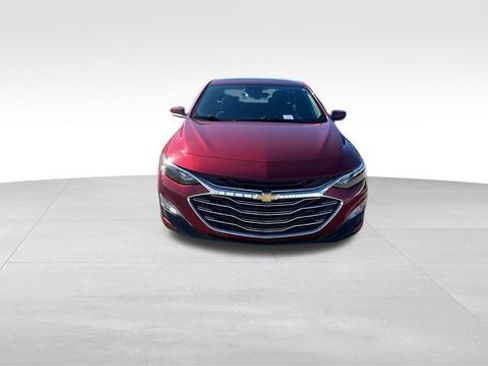 Used 2024 Chevrolet Malibu LT image 2