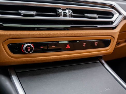 Certified 2024 BMW 330i xDrive Sedan image 30