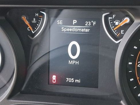 Used 2025 Jeep Gladiator Sport image 23