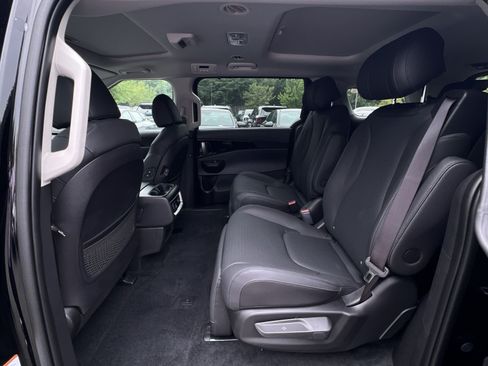 New 2027 Kia Carnival SX Prestige FWD image 31