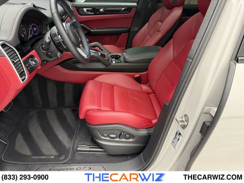 Used 2023 Porsche Cayenne GTS image 40