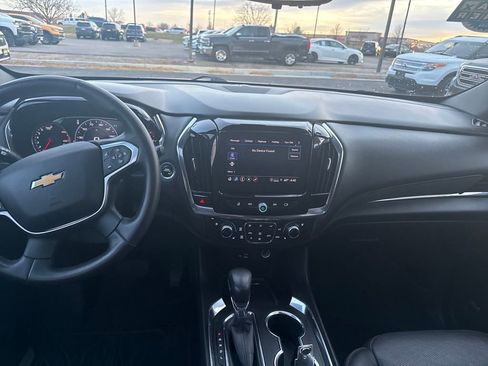 Used 2023 Chevrolet Traverse High Country image 18