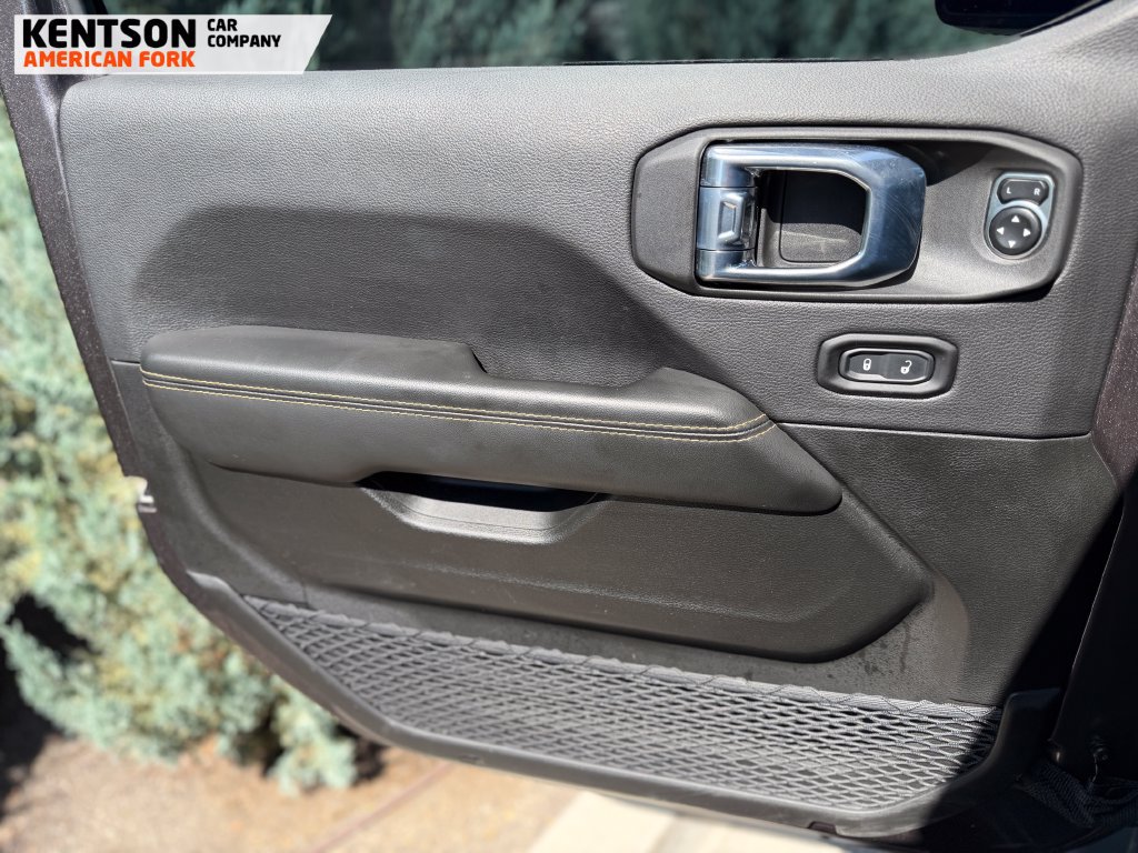 Used 2026 Jeep Wrangler Unlimited Sahara AWD/4WD image 19