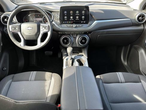 Certified 2024 Chevrolet Blazer LT w/ Convenience Package image 12