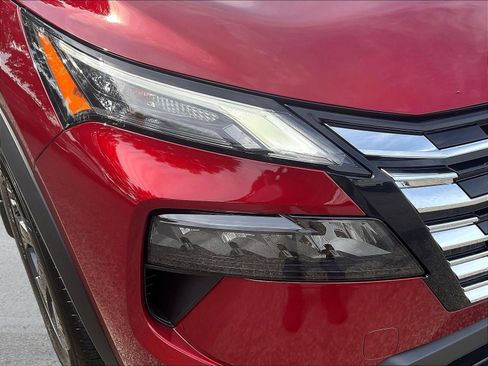 Certified 2024 Nissan Rogue SV w/ SV Premium Package FWD image 22