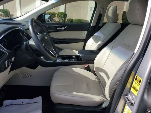 Used 2020 Ford Edge Titanium w/ Equipment Group 301A image 27