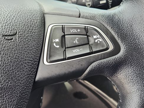 Used 2019 Ford Escape Titanium FWD image 23
