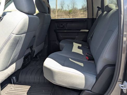 Used 2017 RAM 1500 Express AWD/4WD image 24