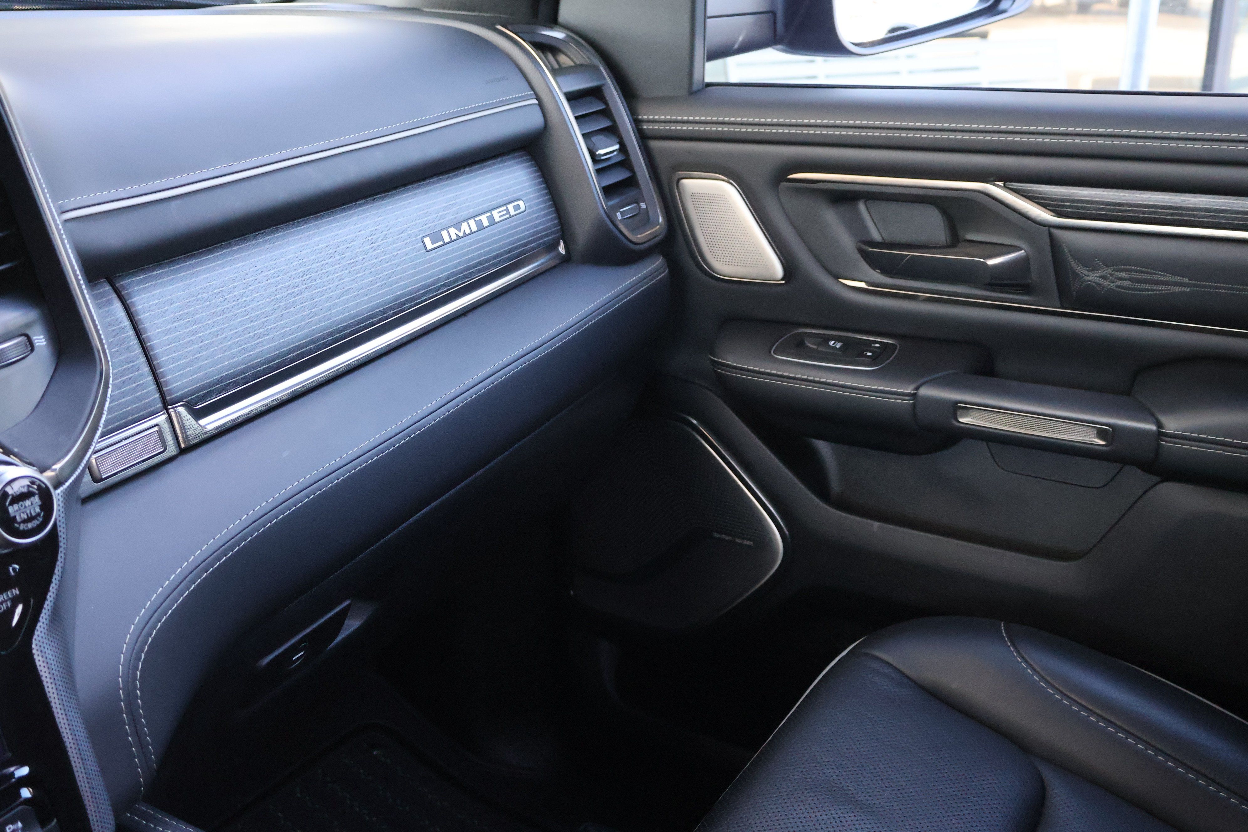 Used 2021 RAM 1500 Limited w/ Night Edition AWD/4WD image 40