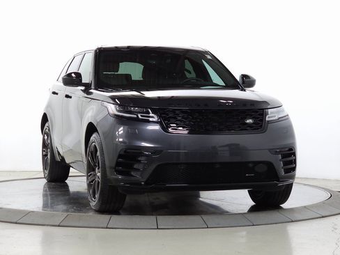 Used 2023 Land Rover Range Rover Velar R-Dynamic S image 11