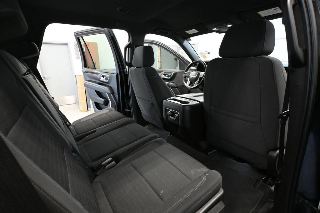 Used 2021 GMC Yukon SLE AWD/4WD image 36