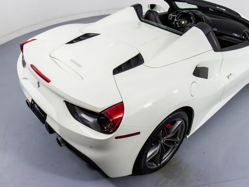 Certified 2019 Ferrari 488 Spider RWD image 21