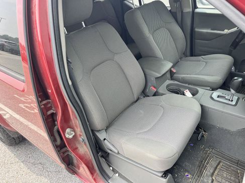 Used 2020 Nissan Frontier SV AWD/4WD image 14