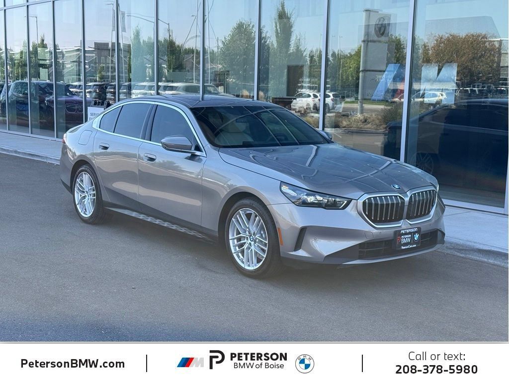 Used 2024 BMW 530i w/ Premium Package RWD image 7