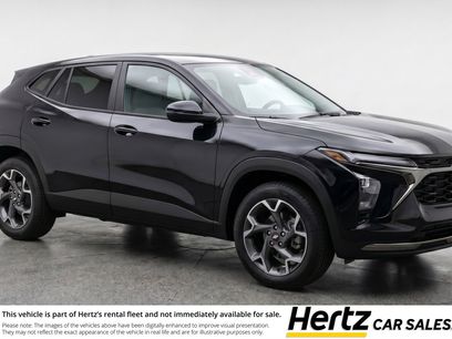 Used 2025 Chevrolet Trax LT