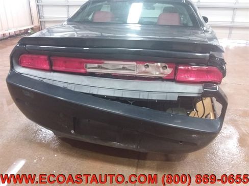 Used 2013 Dodge Challenger R/T image 14