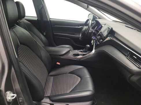 Used 2021 Toyota Camry SE image 21