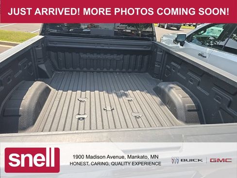 Used 2024 GMC Sierra 3500 Denali Ultimate AWD/4WD image 6