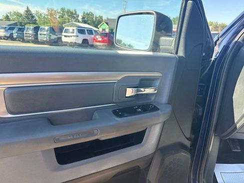 Used 2018 RAM 2500 Tradesman w/ Chrome Appearance Group AWD/4WD image 14