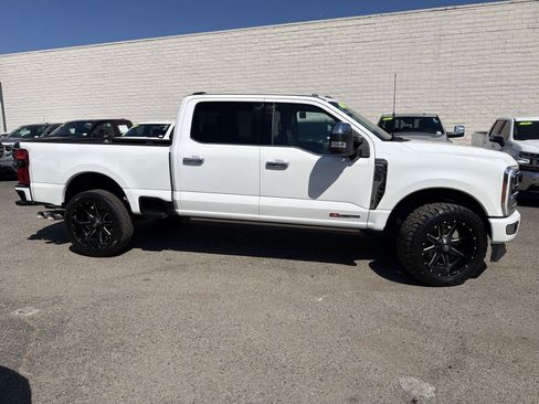 Used 2023 Ford F350 Platinum AWD/4WD image 4